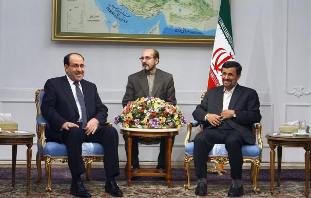 Jameneí pide la rápida formación de un gobierno en Bagdad y la salida de EEUU