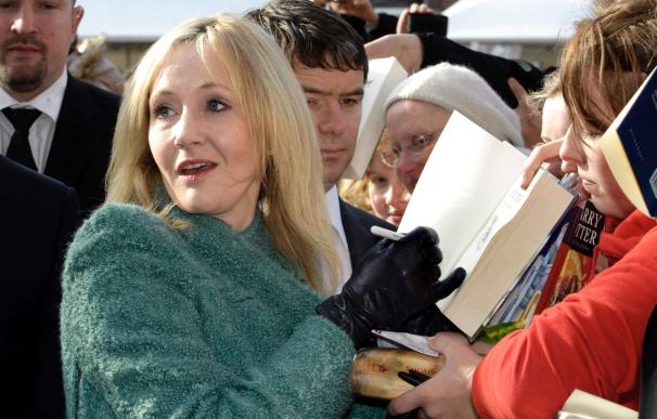 Rowling recoge el premio Andersen en la ciudad del "Shakespeare infantil"