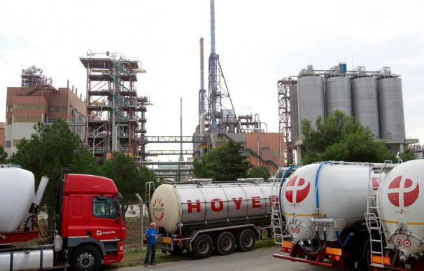 El pulso entre el Gobierno francés y los sindicatos llega a las refinerías