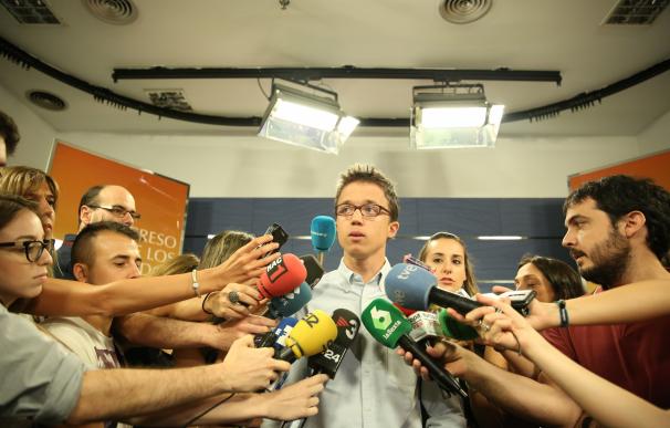 Errejón dice que, con jueces que sospechan que el PP es una banda mafiosa, no debe extrañar que Rajoy no tenga apoyos