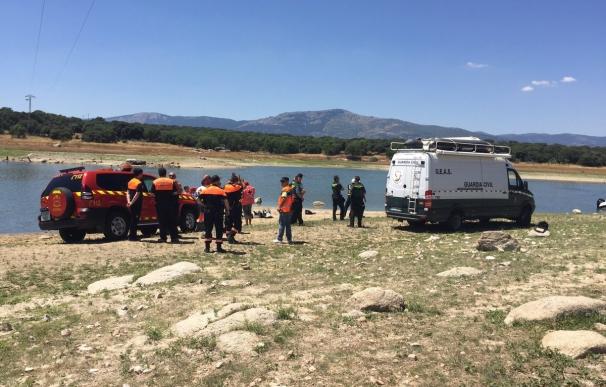 (Ampl.) El SUMMA confirma la muerte de los dos ocupantes del helicóptero estrellado en el pantano de Valmayor