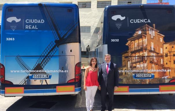 El Gobierno regional firma un acuerdo de promoción de la imagen de Castilla-La Mancha con la empresa de autobuses ALSA