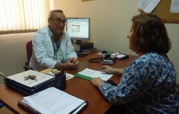 Un total de 125 onubenses registran su testamento vital en el Complejo Hospitalario en el primer semestre