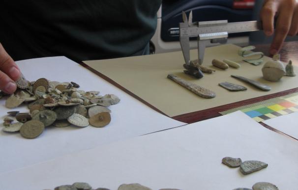 Intervenidas unas 250 piezas arqueológicas halladas en un coche en Baena y denunciada una persona