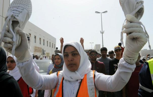 Ola de protestas en Libia, Bahréin y Yemen contra los regímenes autoritarios