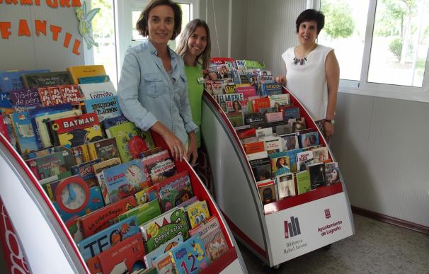 Las Norias incorpora 'Bibliopiscina', servicio gratuito de préstamo de libros y revistas