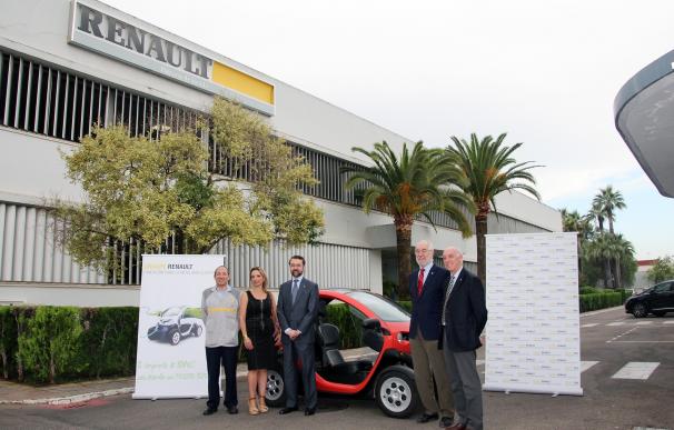 Renault entrega un vehículo eléctrico a la US para la formación práctica del alumnado de la ETS de Ingeniería