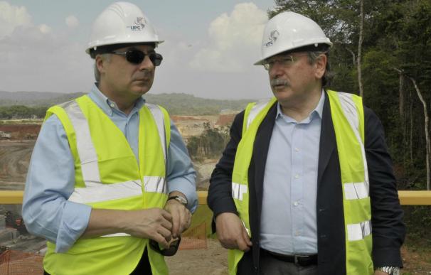 Ministro español visita la ampliación del Canal, que entra en una nueva fase