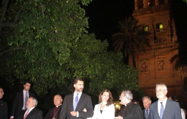 Los Príncipes inauguran la "sublime" visita nocturna a la Mezquita de Córdoba
