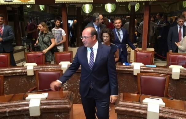 El presidente de Murcia avanza que el próximo año se convocarán oposiciones en Secundaria