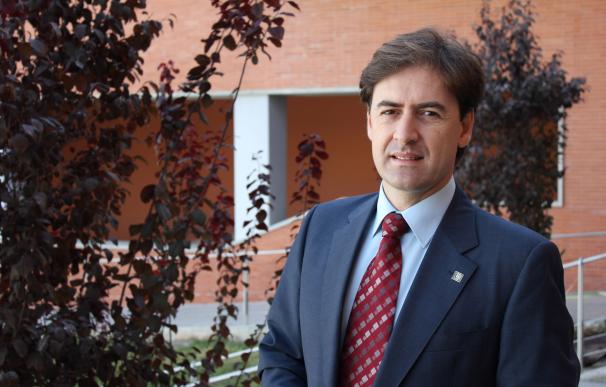 El catedrático de la UPO Jesús Aguilar, miembro del consejo asesor de la revista 'Big Data Analytics'