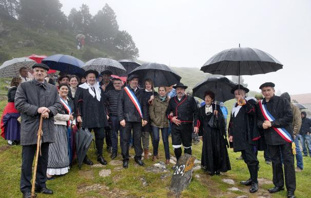 Barkos asiste a la ceremonia del Tributo de las Tres Vacas, el tratado transfronterizo en vigor más antiguo de Europa