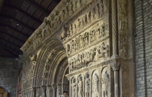 La restauración de la portalada del monasterio de Ripoll se iniciará en septiembre