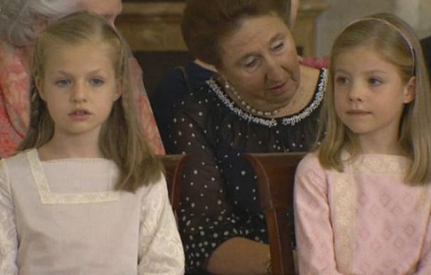 Las infantas Leonor y Sofía, en un momento del acto del Palacio Real