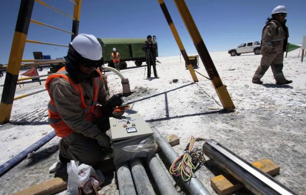 Bolivia exportará a partir 2011 carbonato de litio a China, Japón y Corea Sur