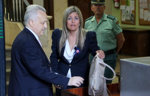 Un jurado declara culpable a Ana Hermoso de recibir un bolso en "agradecimiento" a la moción