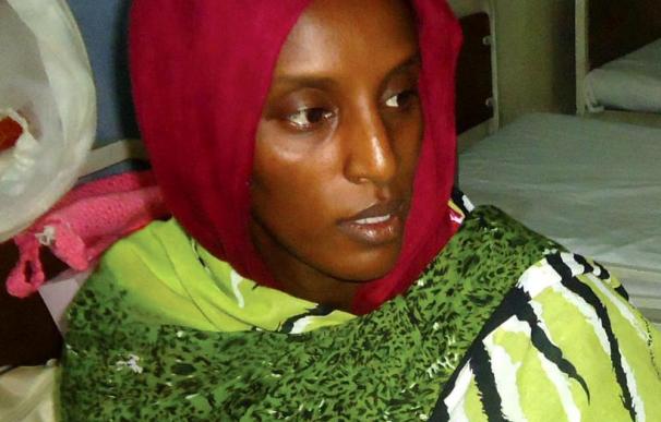 Detenida al intentar salir del país la sudanesa que se libró de la pena de muerte