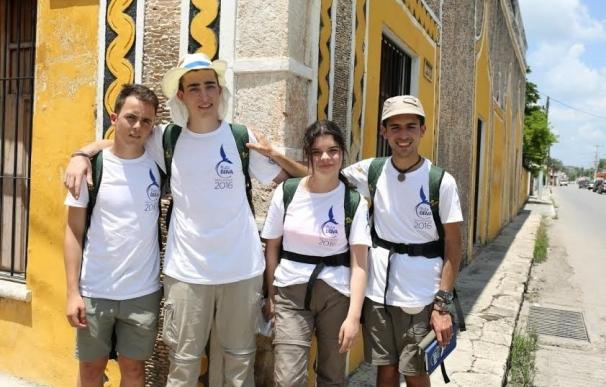 Cuatro estudiantes cántabros recorren el Yucatán con la Ruta BBVA