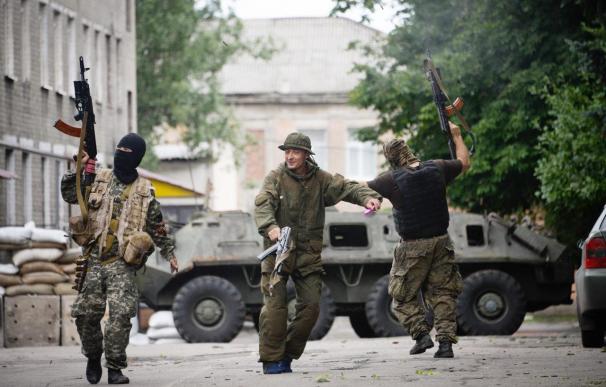 Los combates en el este de Ucrania no cesan pese a la prórroga de la tregua