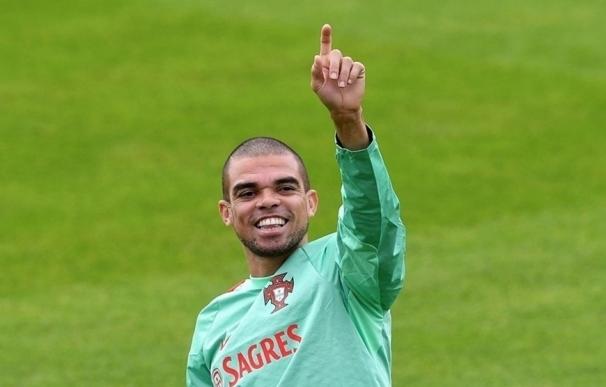 Pepe, duda para la semifinal ante Gales