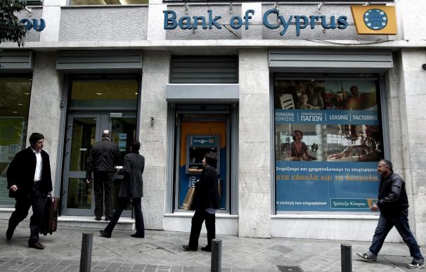 Una comisión de jueces busca a los responsables de la crisis de Chipre