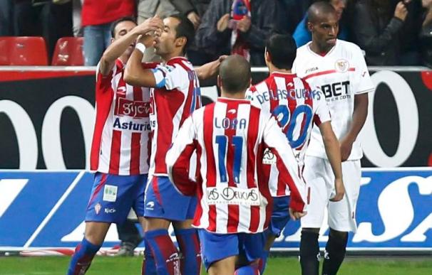 2-0. Dos golazos de Sangoy y Diego Castro dan el triunfo al Sporting ante el Sevilla