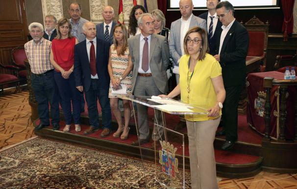 Armisén destaca "diálogo, participación y transparencia" como pilares del futuro de Palencia tras un año de gestión