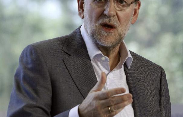 Rajoy dice que "en principio" hoy no se hablará de la presidencia del Eurogrupo para Guindos