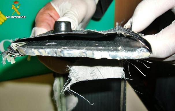 La Guardia Civil se incauta de más de 14 kilos de cocaína en el aeropuerto de El Prat