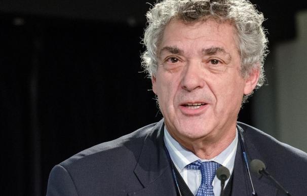 Ángel María Villar presenta su candidatura a la presidencia de la UEFA