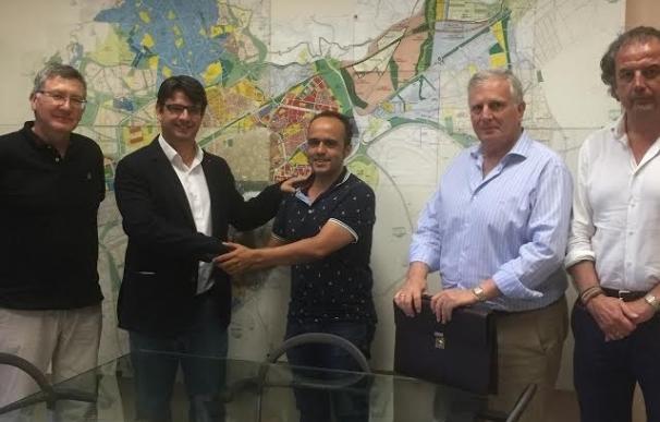 Autismo Córdoba firma la escritura para su nuevo centro en la avenida del Aeropuerto