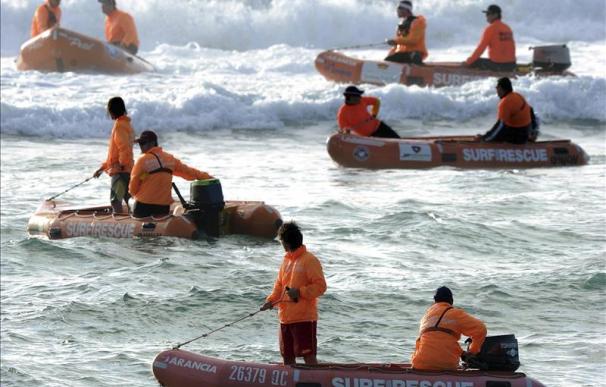 Australia localiza un barco a la deriva con más de 130 inmigrantes
