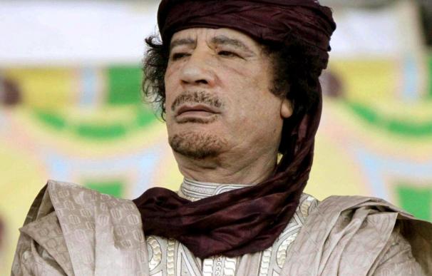 Gadafi afirma que su gente está dispuesta a morir para protegerle