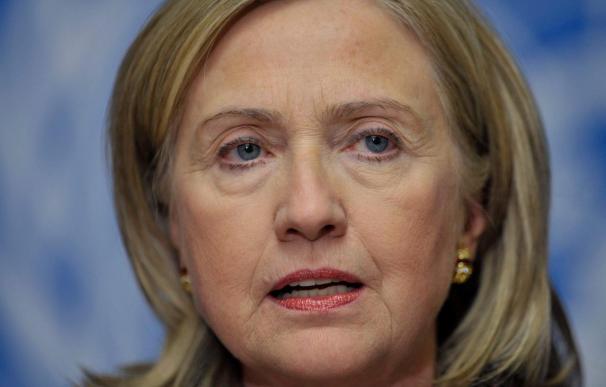 Clinton advierte Libia corre el riesgo de una "guerra civil prolongada"
