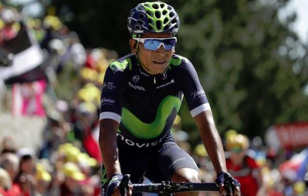 Polémica en el Tour: Quintana se agarró a una moto para subir el Mont Ventoux
