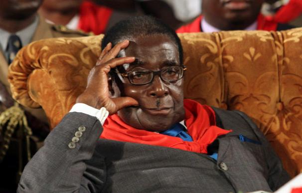 El presidente de Zimbabue dice que "el único imperialista bueno es el muerto"
