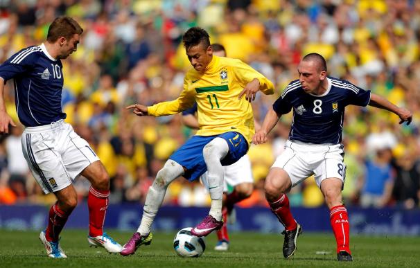 2-0. Neymar castiga a Escocia y demuestra su prometedor futuro