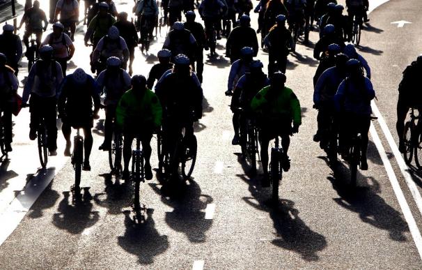 Cinco mil ciclistas en "Madrid Bike Tour 2010", un paseo contra las drogas