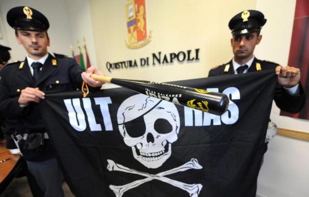 Cuatro policías heridos al ser agredidos por "tifosi" del Nápoles