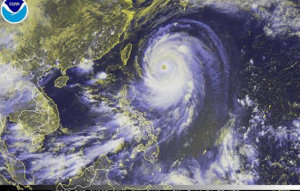 El tifón "Neoguri" golpea con fuerza las islas del sur de Japón