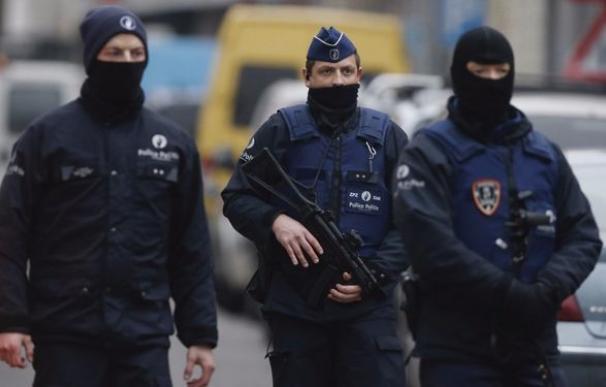 La policía detiene a dos hermanos acusados de planear un atentado en Bélgica