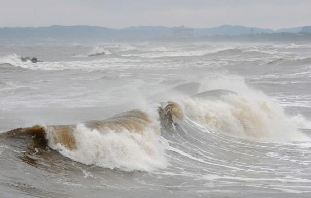 Alerta de tsunami en gran parte del Pacífico tras un seísmo de 8,8 grados