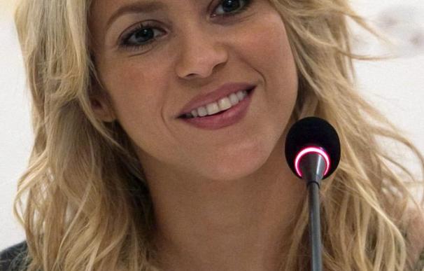 Aún estoy averiguando si soy buena o no, dice Shakira tras 20 años de carrera