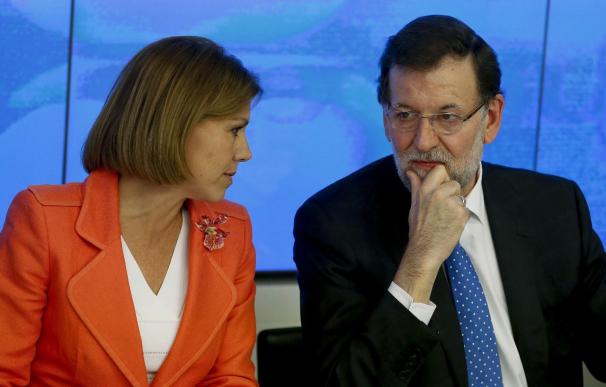 Rajoy no hará cambios en el Gobierno y entiende la pérdida de apoyo del PP