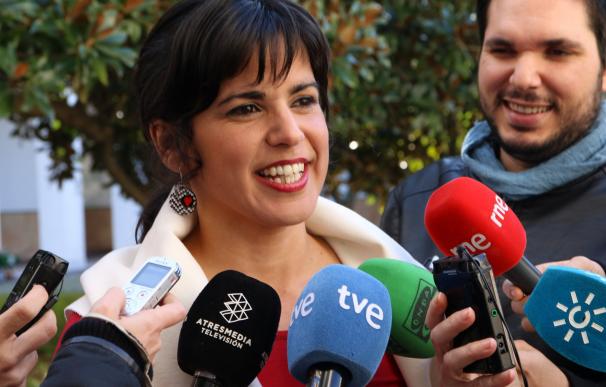 Teresa Rodríguez: PSOE espera que CDC y PNV "se coman el marrón" de investir a Rajoy para "no plantear alternativa"