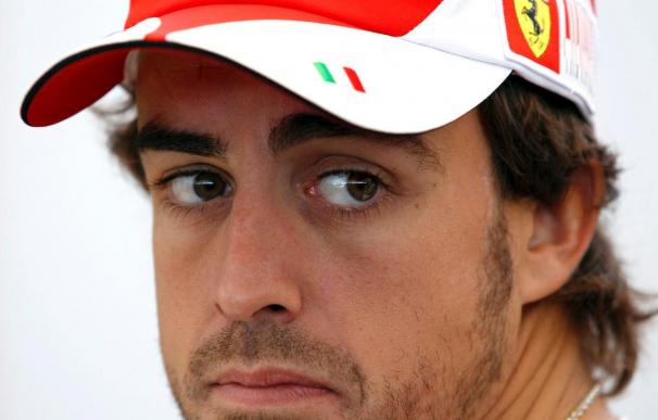 Alonso se ve como campeón del mundo por delante de los Red Bull de Webber y Vettel