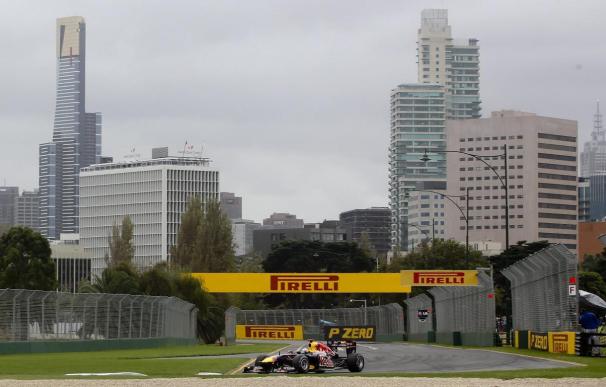 Vettel y Hamilton en primera línea de parrilla en el Gran Premio de Australia, Alonso en tercera