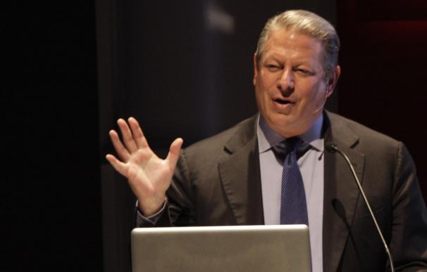 Al Gore espera que muchos países más suspendan proyectos nucleares