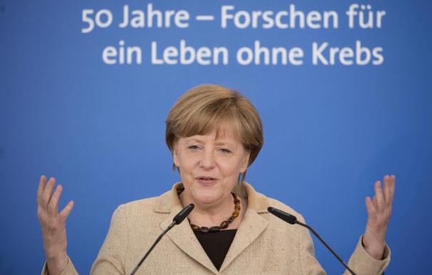 Merkel gobierna con los socialdemócratas