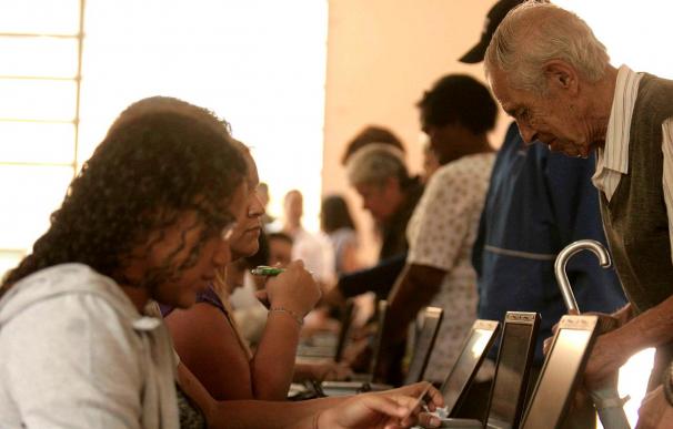 Autoridades venezolanas destacan la normalidad en las primeras horas de votación